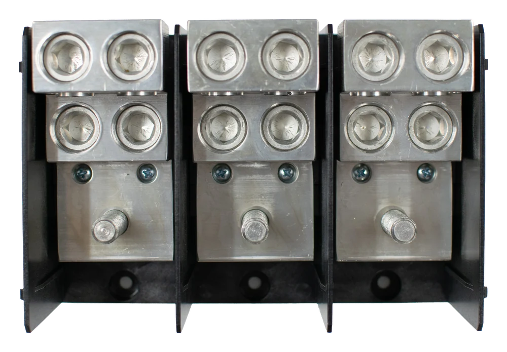 1451615 Stud